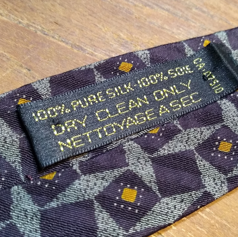 Giorgio Armani Tie; Purple, Blue, Gold Diamond Pattern; 100% Silk, Made … - Picture 4 of 9